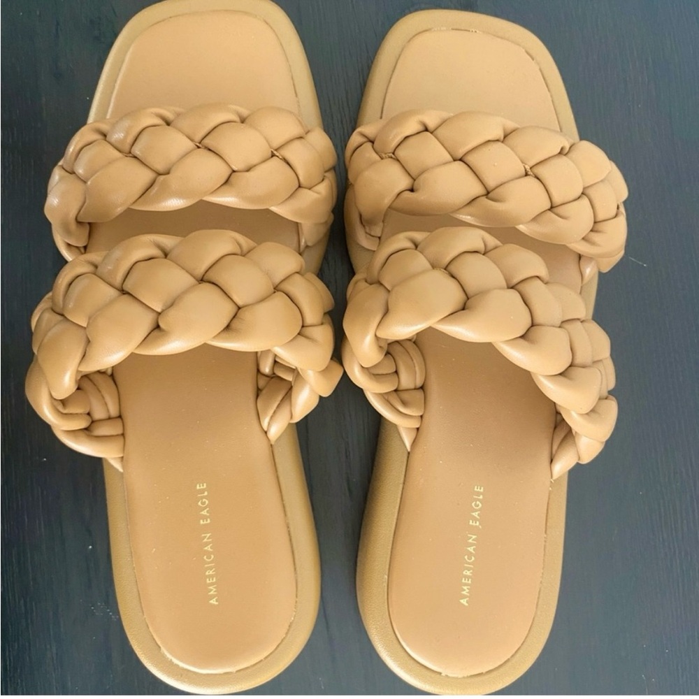 NWOT American Eagle Outfitters Double Braid Sandal size 10